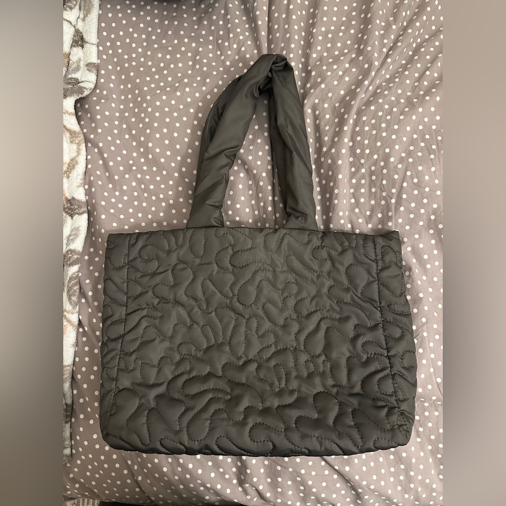 Tote handbag